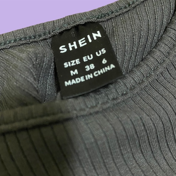 GRAY LOW-BACK RIBBED BODYSUIT 🩱🛍️ - Picture 4 of 4